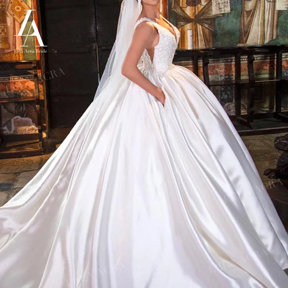 LelaAcra Satino Rankovių Vestuvių Suknelė iki 2022 m. Zawalcowany Prašmatnus V-kaklo Teismas Traukinio Princesė Nuotaka Suknelė SF13 Plius Dydis Vestido de Noiva